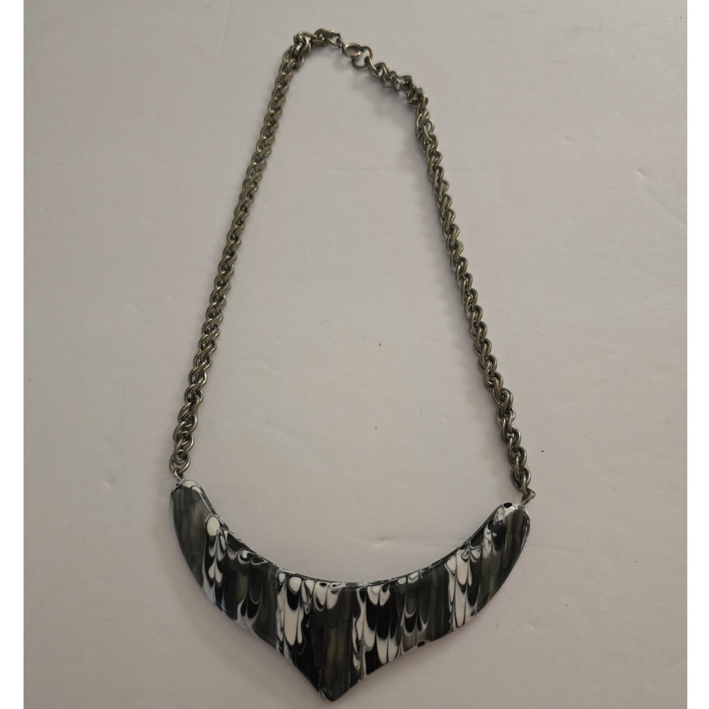 Vintage Y2K Marbled Black annd white Acrylic Bib Silver Tone Statement Necklace
